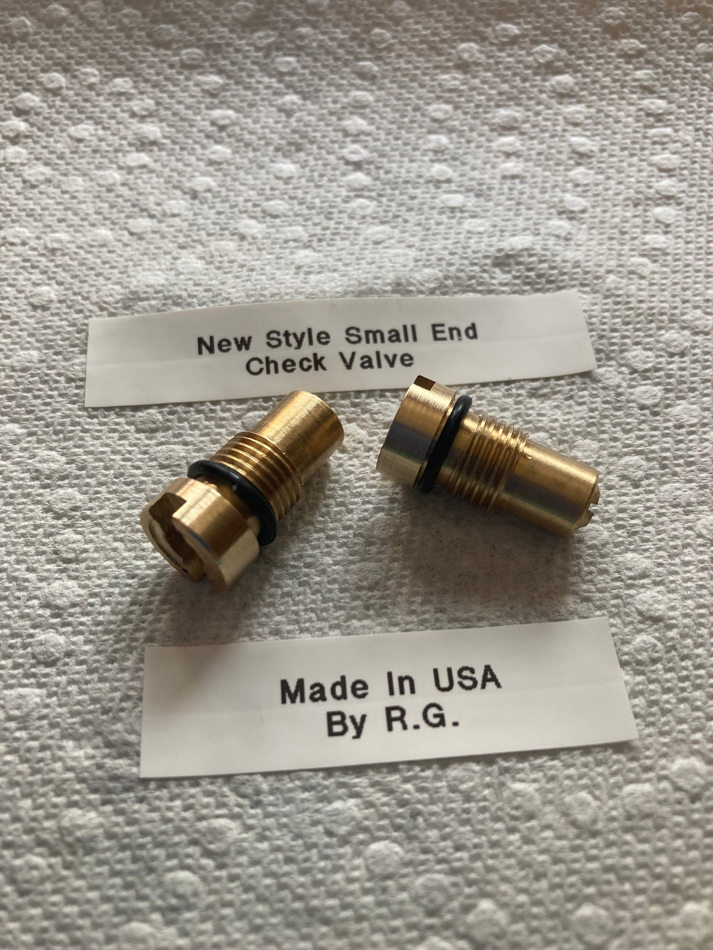 Coleman Small End Check Valve # 200-6381 for lanterns and stoves,
1 check valve